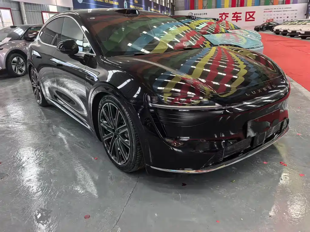 AITO WISDOM WORLD R7