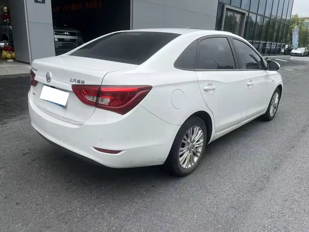 Buick Excelle — миниатюра 10