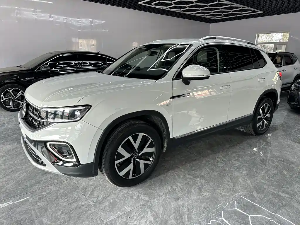 Volkswagen Tayron — миниатюра 2