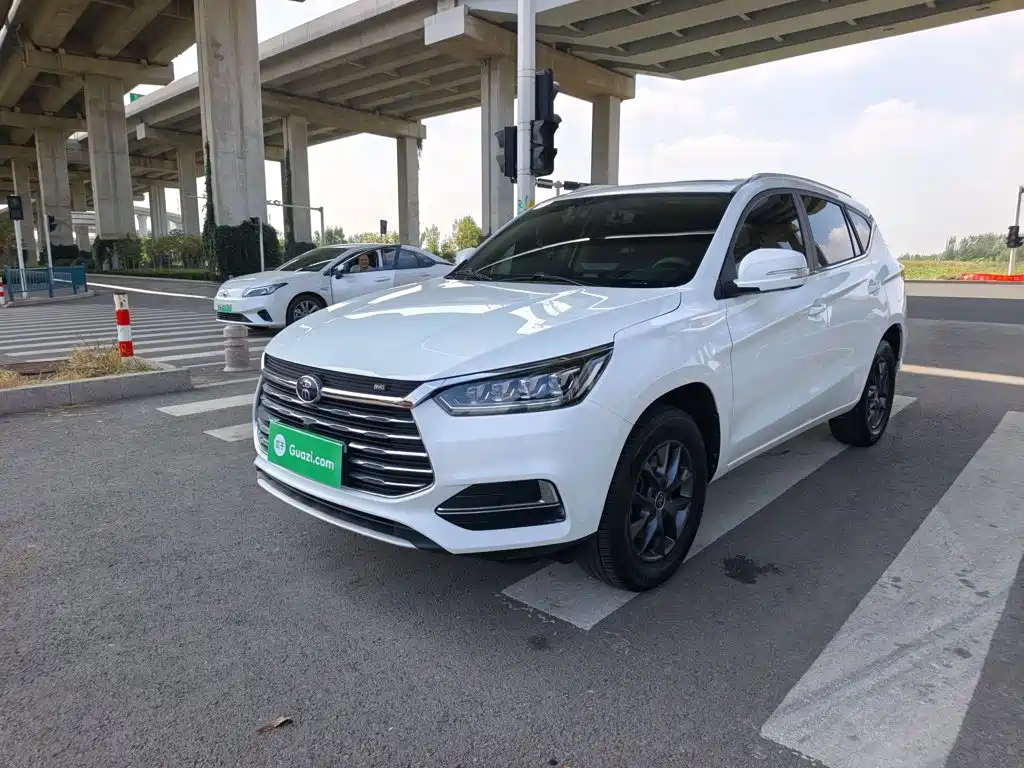 BYD Song — миниатюра 2