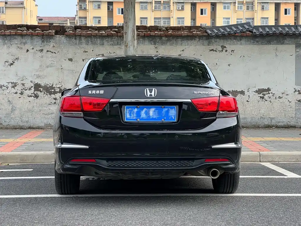 Honda Spirior — миниатюра 8