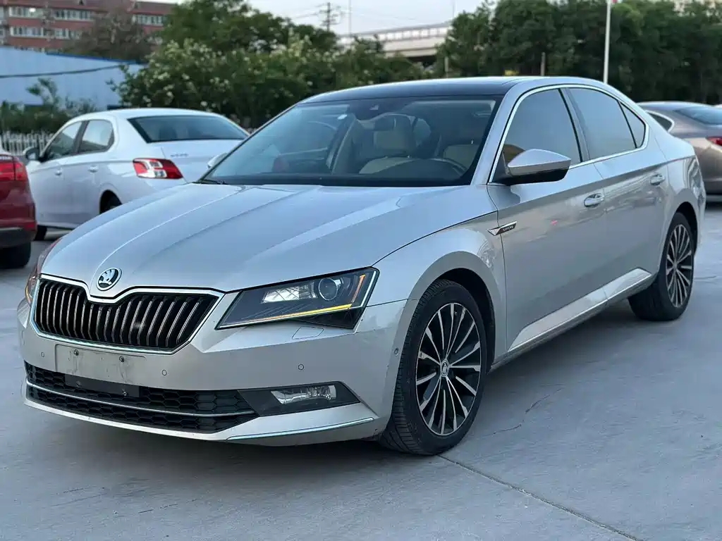 Skoda Superb 2016