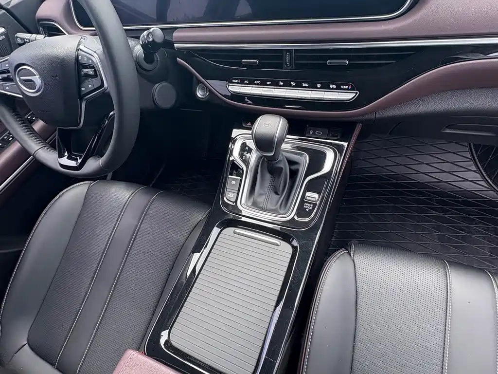 GAC Motor Trumpchi M6 — миниатюра 8
