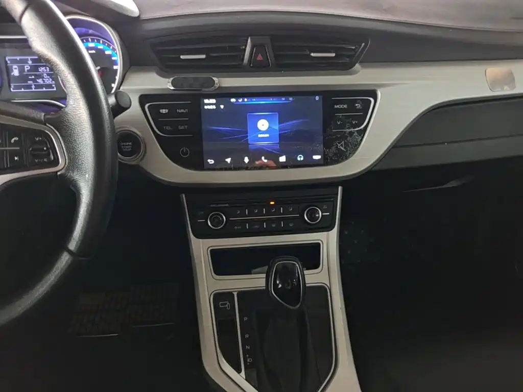 Geely Vision — миниатюра 13