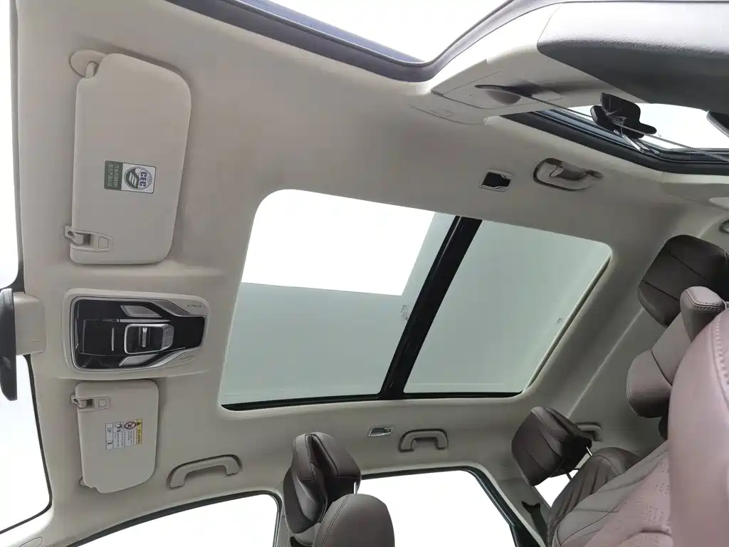 Geely Jia Ji New Energy — миниатюра 14