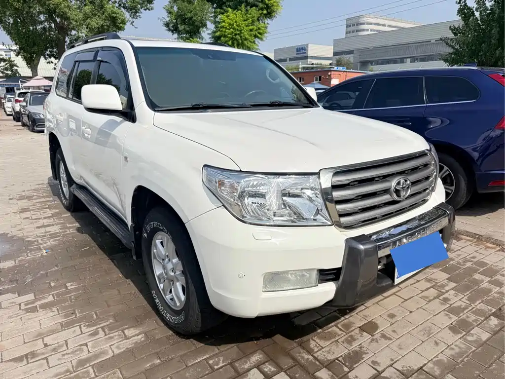 Toyota Land Cruiser — миниатюра 3