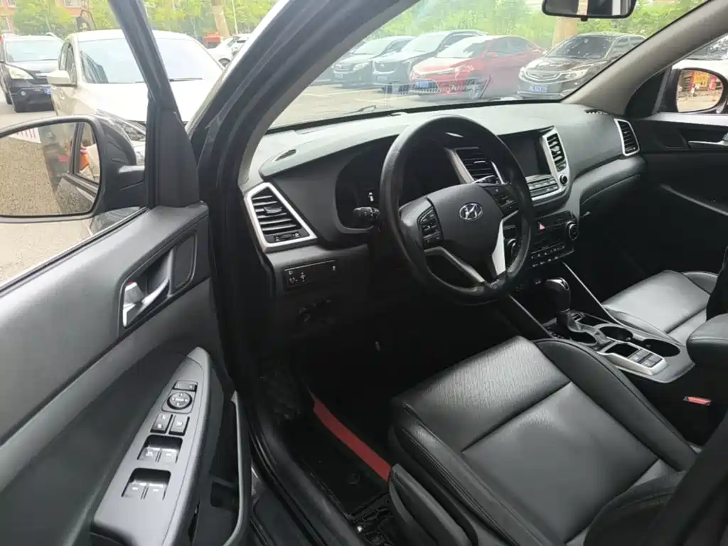 Hyundai Tucson — миниатюра 16