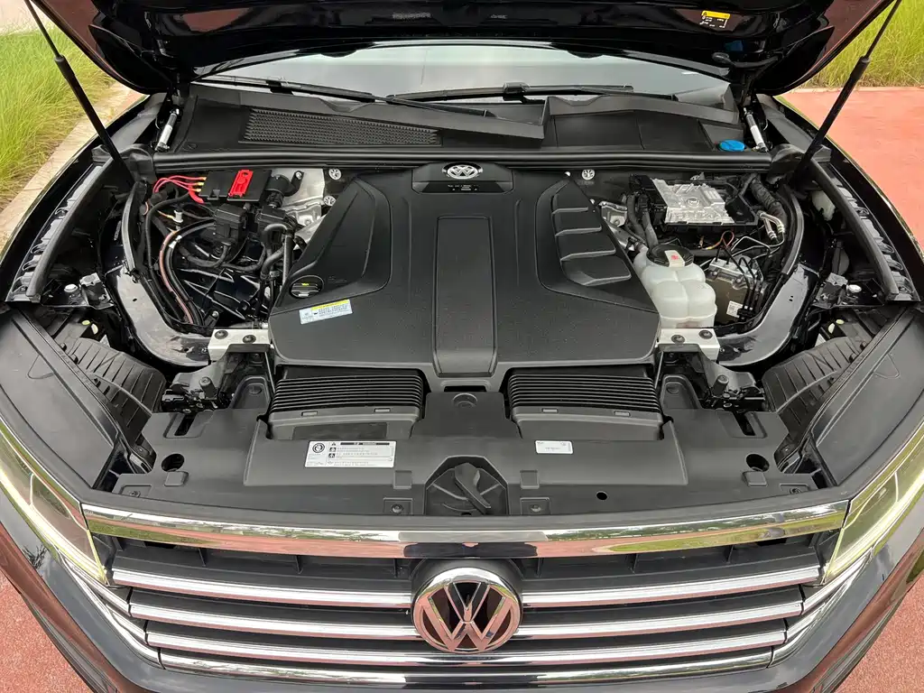 Volkswagen Touareg — миниатюра 9