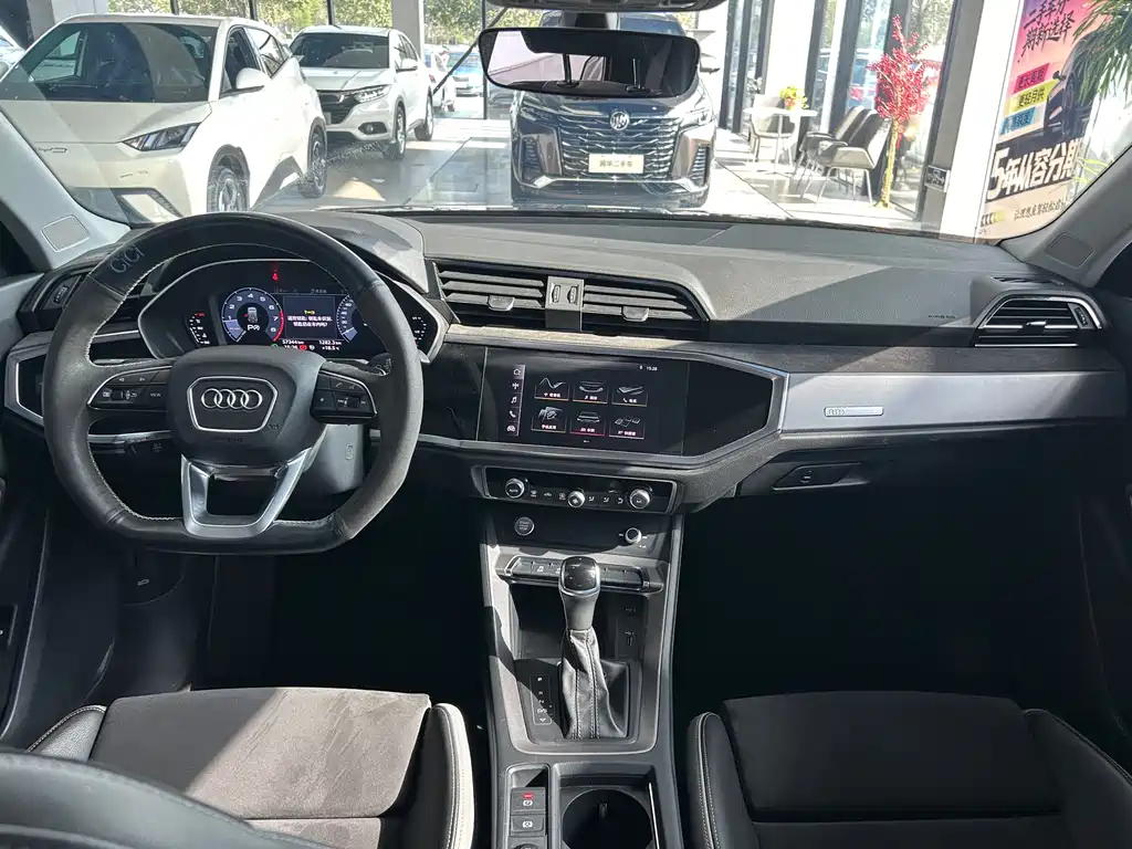 Audi Q3 — фотографии объявления, Фото 26