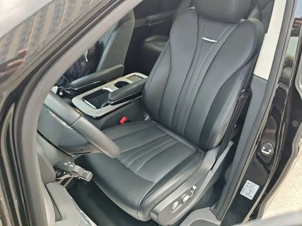 Hongqi Hongqi HQ9 PHEV — миниатюра 15