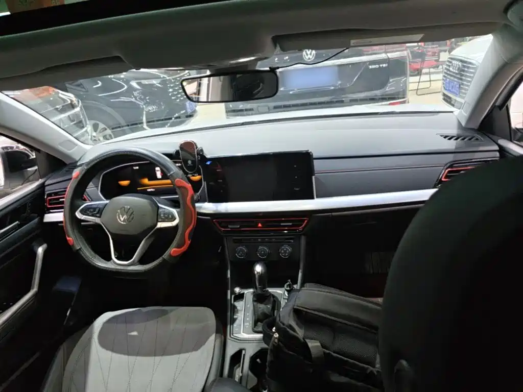Volkswagen Lavida — миниатюра 10