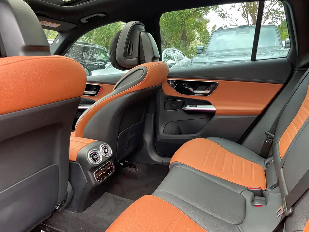 Mercedes-Benz GLC — миниатюра 9