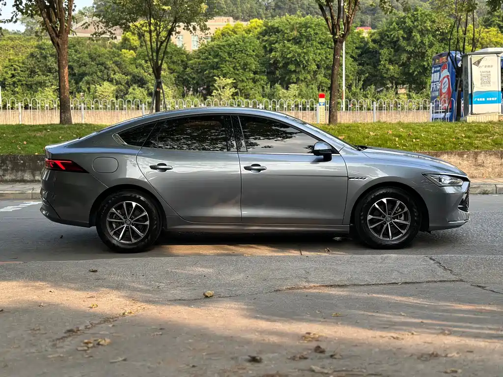 BYD Qin PLUS — миниатюра 8