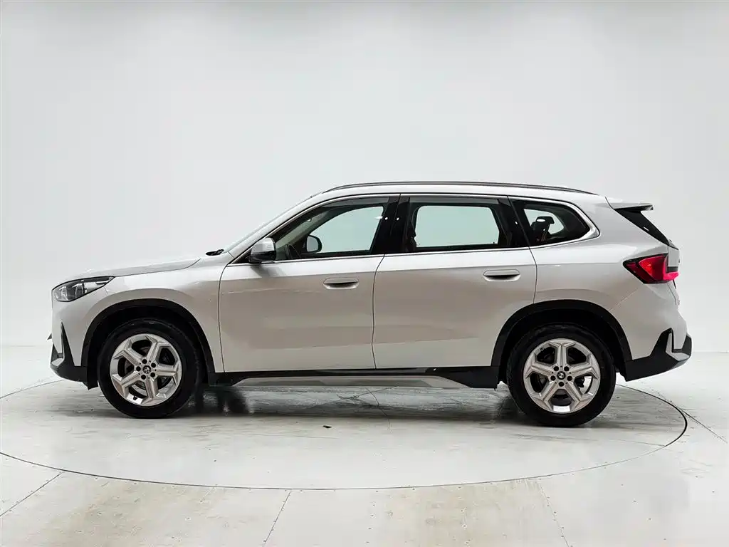 BMW X1 2023 sDrive20Li X