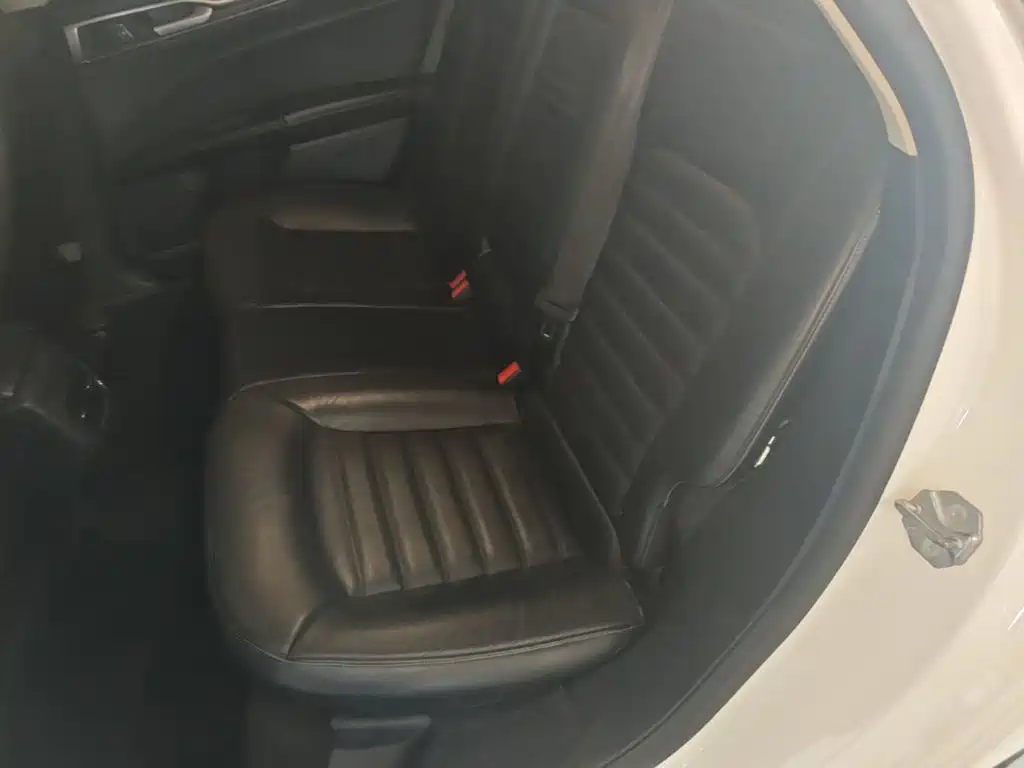 Ford Mondeo — миниатюра 17