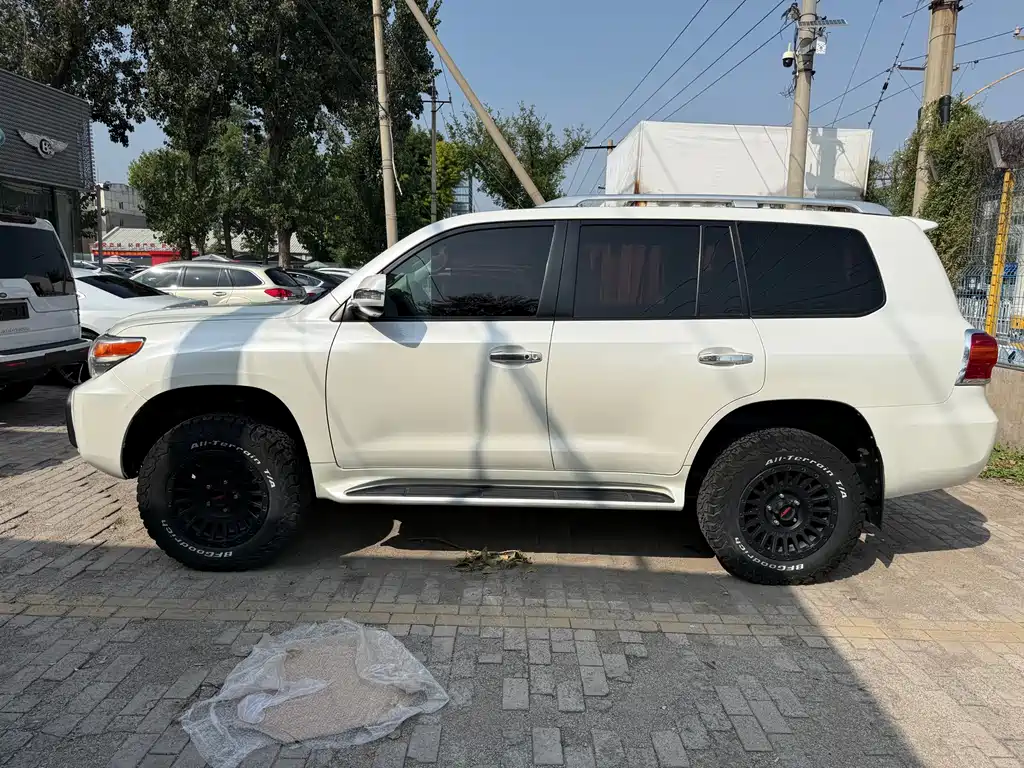 Toyota Land Cruiser — миниатюра 14