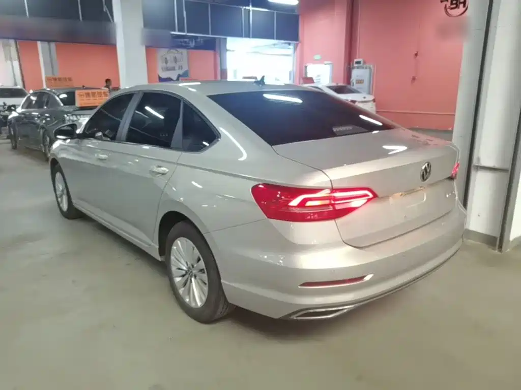 Volkswagen Lavida — миниатюра 5