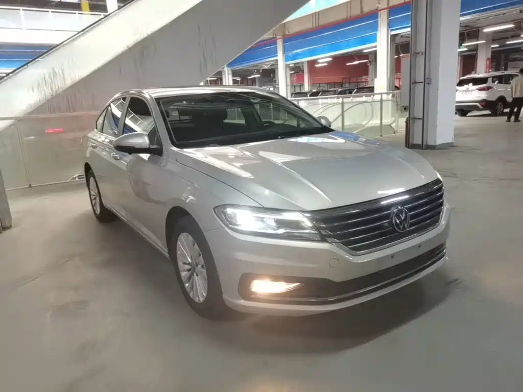 Volkswagen Lavida — миниатюра 4