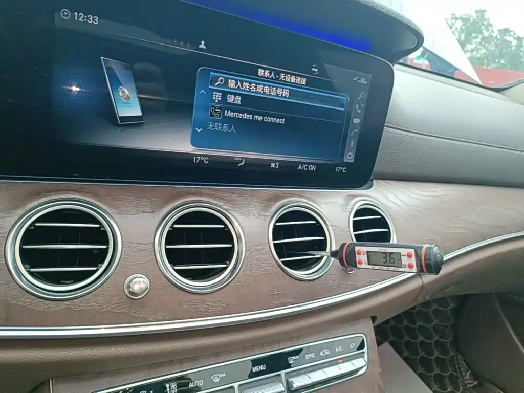 Mercedes-Benz E-Class — миниатюра 13