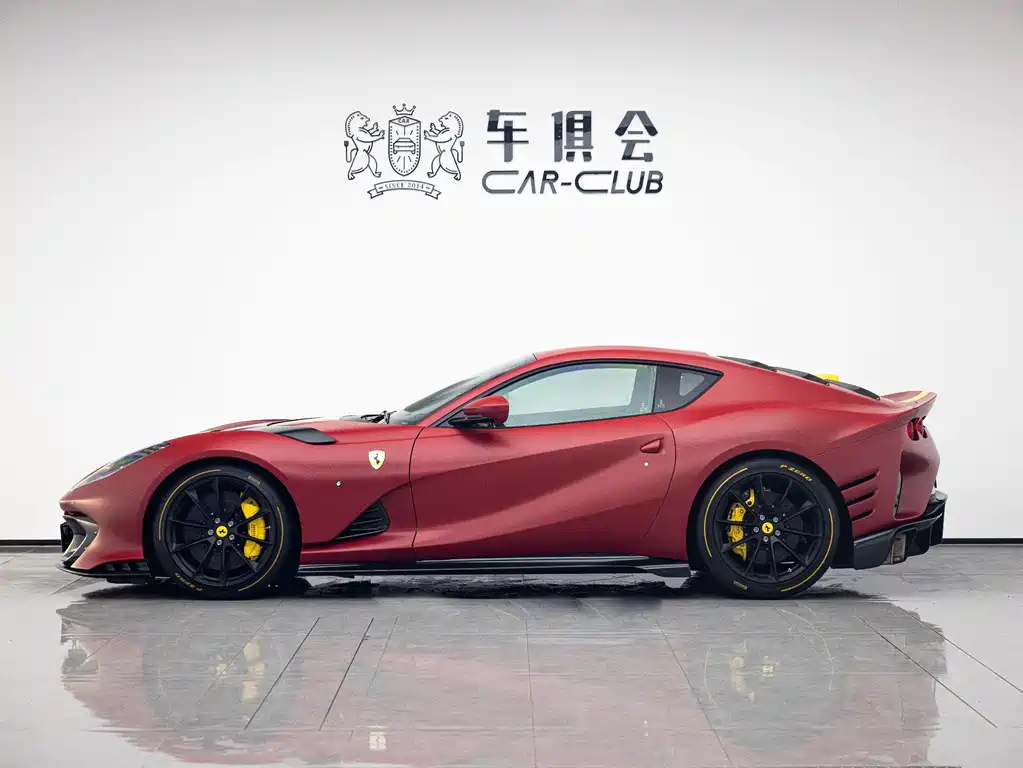 Ferrari 812 2021 6.5L Competizione