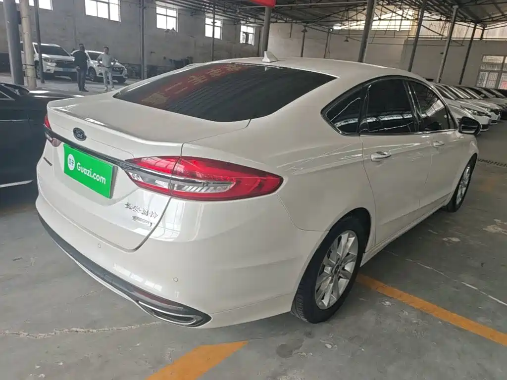 Ford Mondeo — миниатюра 7