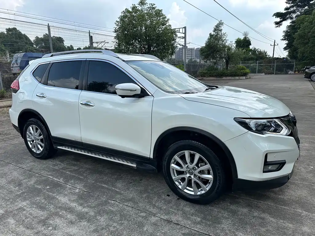 Nissan X-Trail — миниатюра 5