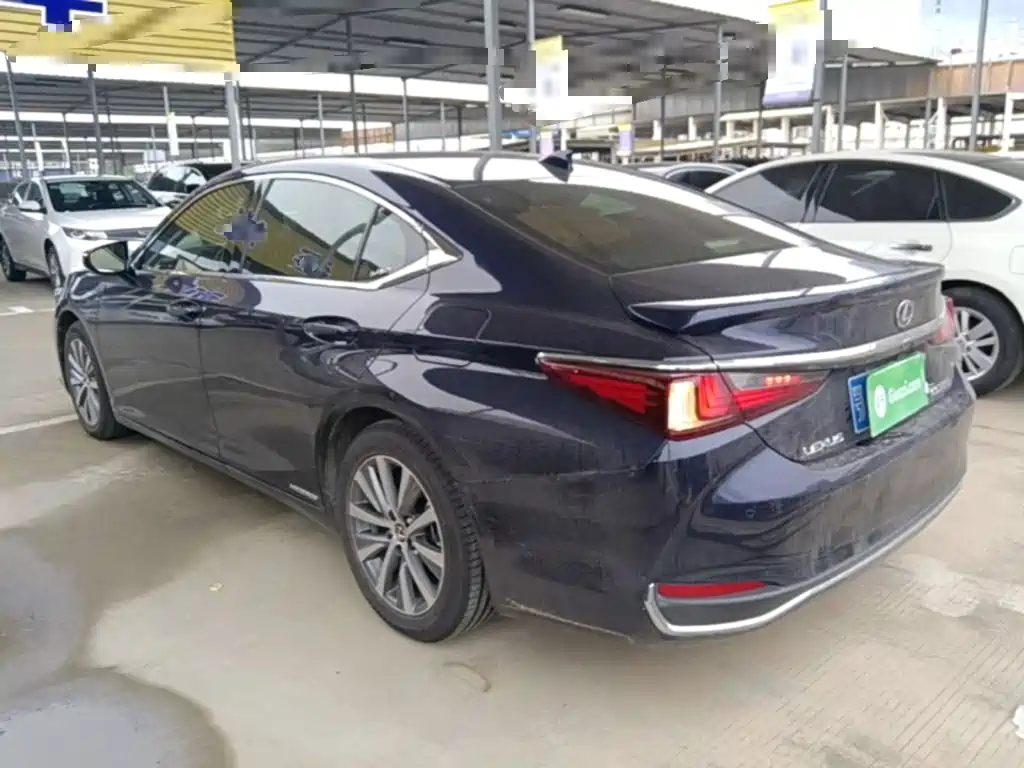 Lexus ES — миниатюра 5