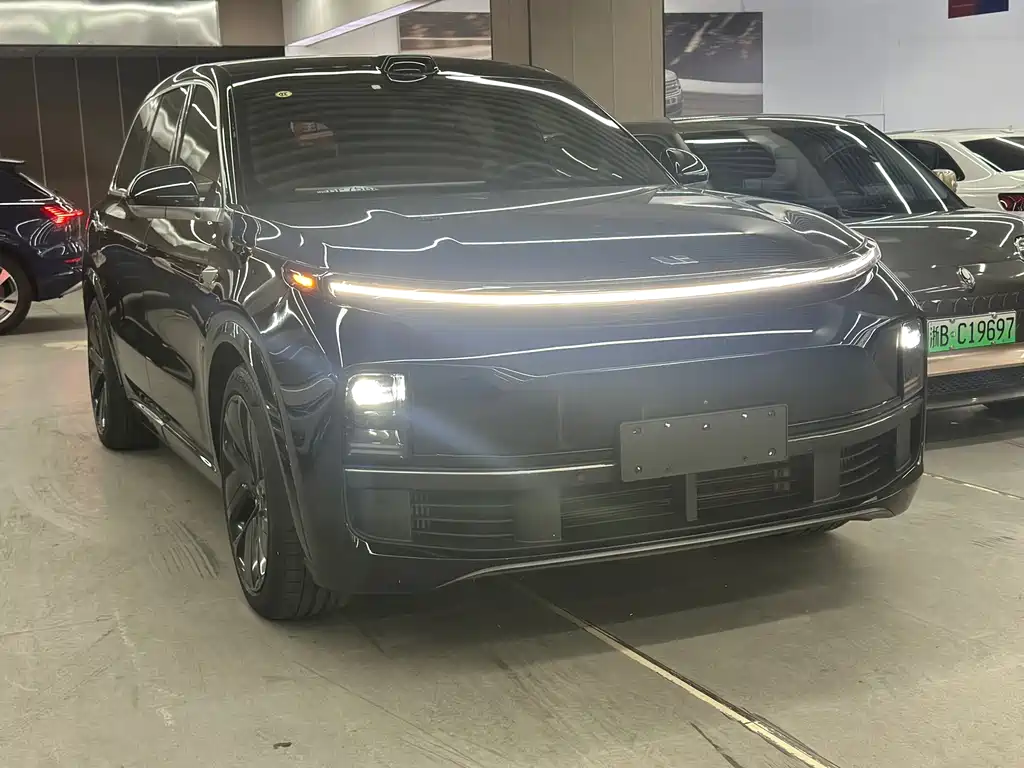 Li Auto Li L9 — миниатюра 2