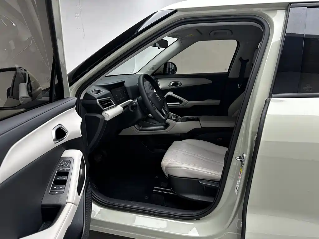 BYD Yuan UP — миниатюра 10