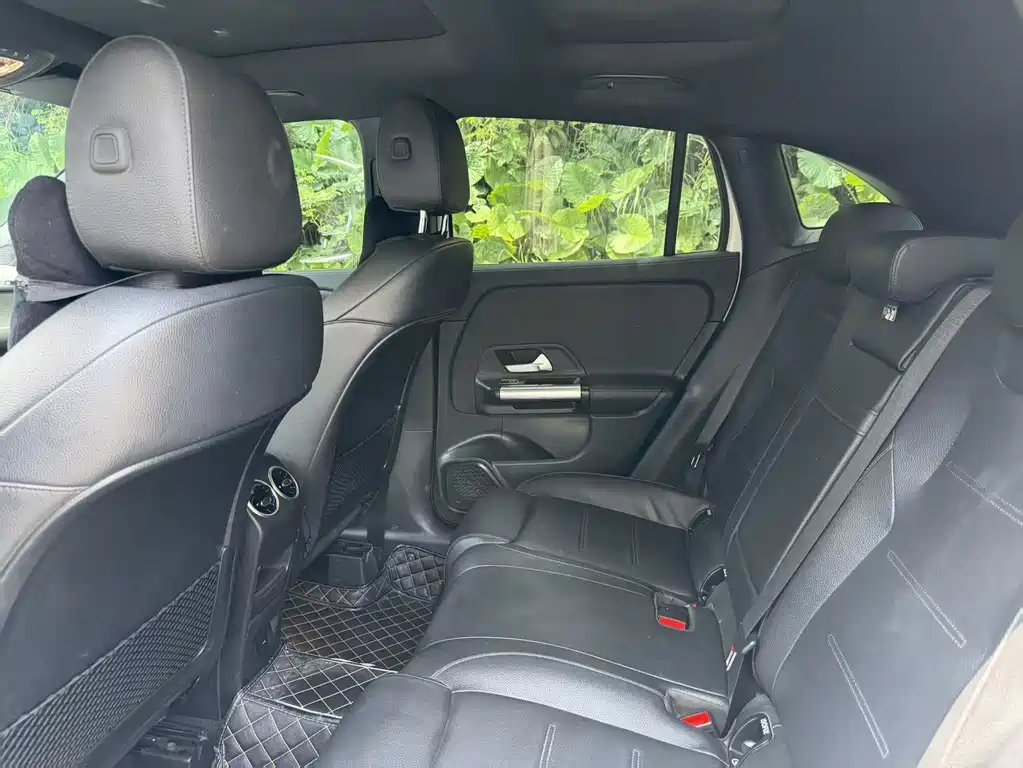 Mercedes-Benz GLA — миниатюра 6