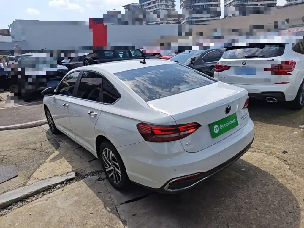 Volkswagen Lavida — миниатюра 5