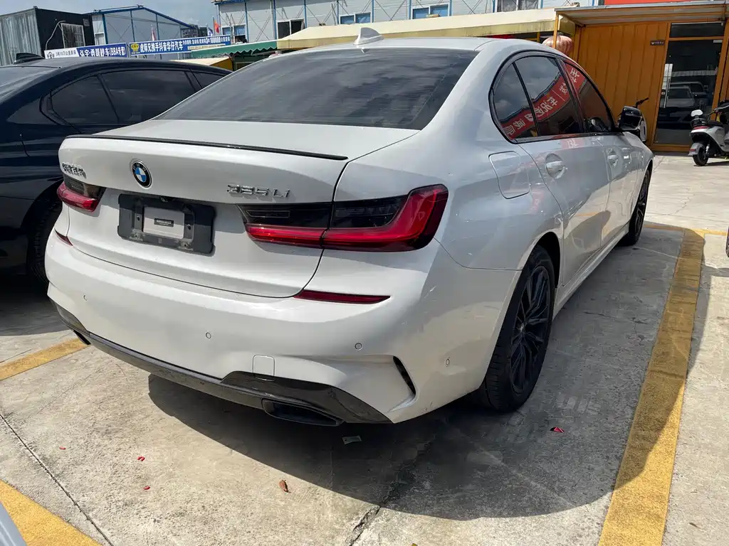 BMW 3 Series — миниатюра 5