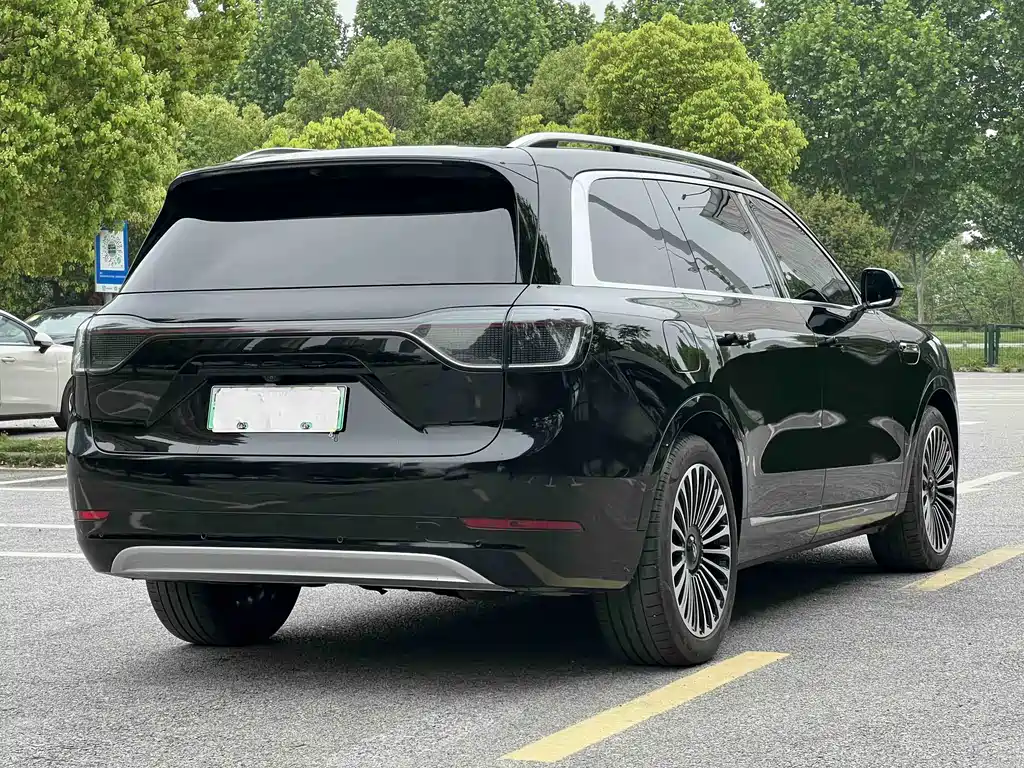Aito M9 2025 Ultra 52kWh 6 мест (192 )