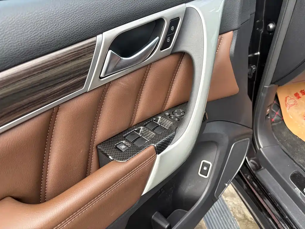 Haval H9 2017 2.0T Luxury 7 мест