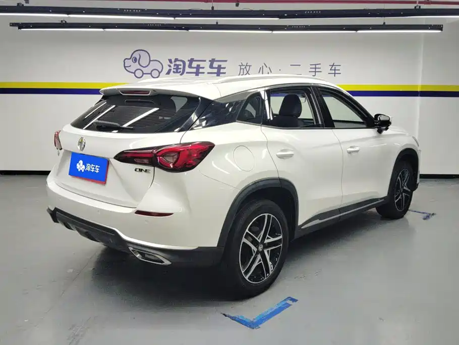 MG MG ONE — миниатюра 3