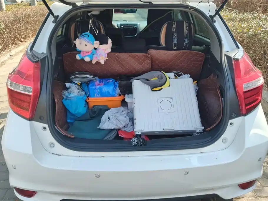 TOYOTA YARIS L ZHIXUAN