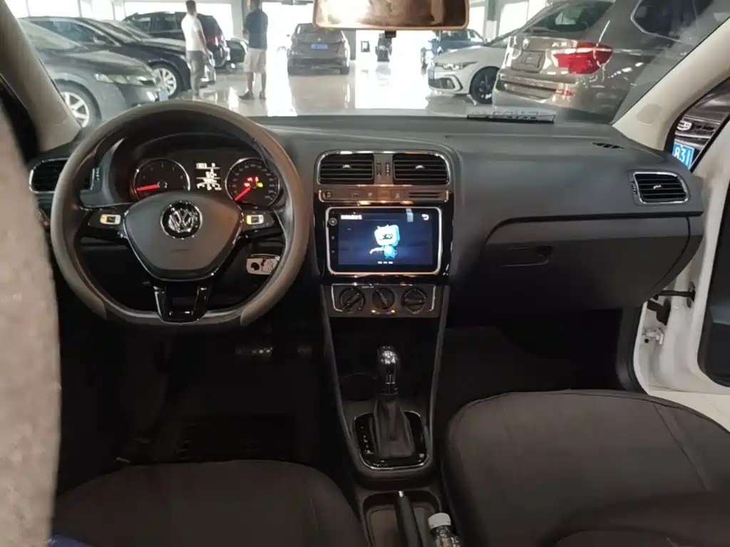 Volkswagen Polo — миниатюра 10