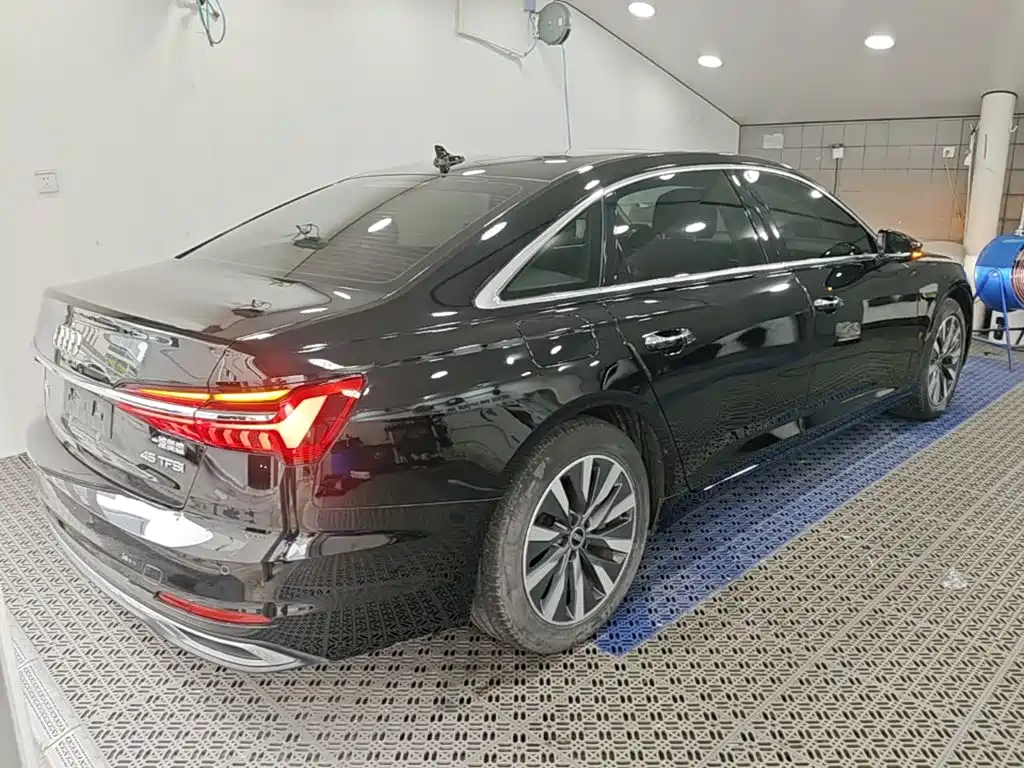 Audi A6L — миниатюра 7