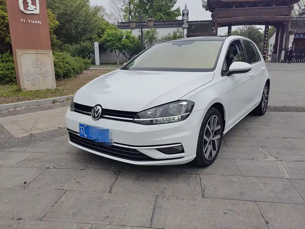 Volkswagen Golf 2020