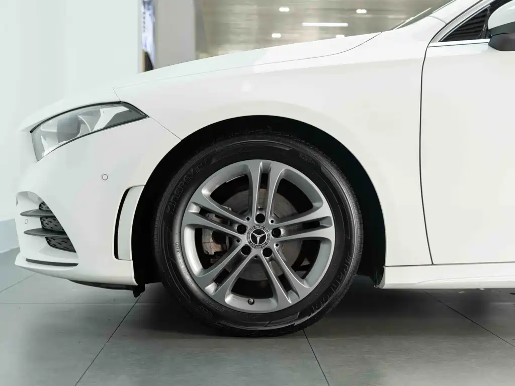 Mercedes-Benz A-Class — миниатюра 9