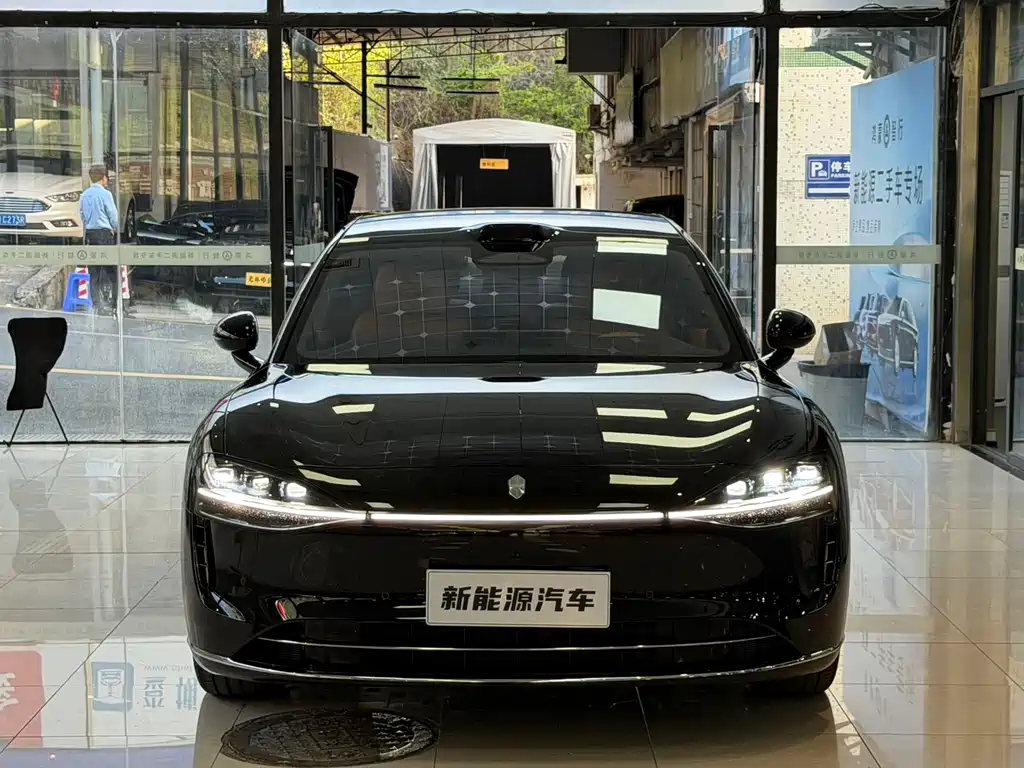 AITO ENJOY THE WORLD S9