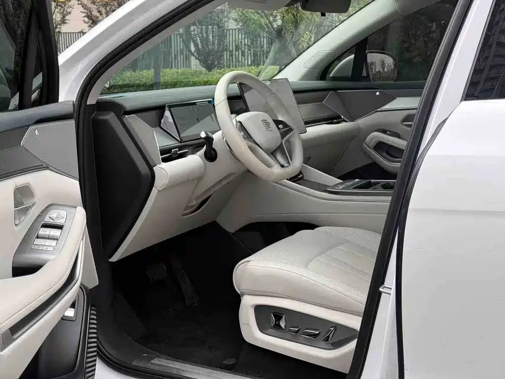 BYD Tang L — миниатюра 6