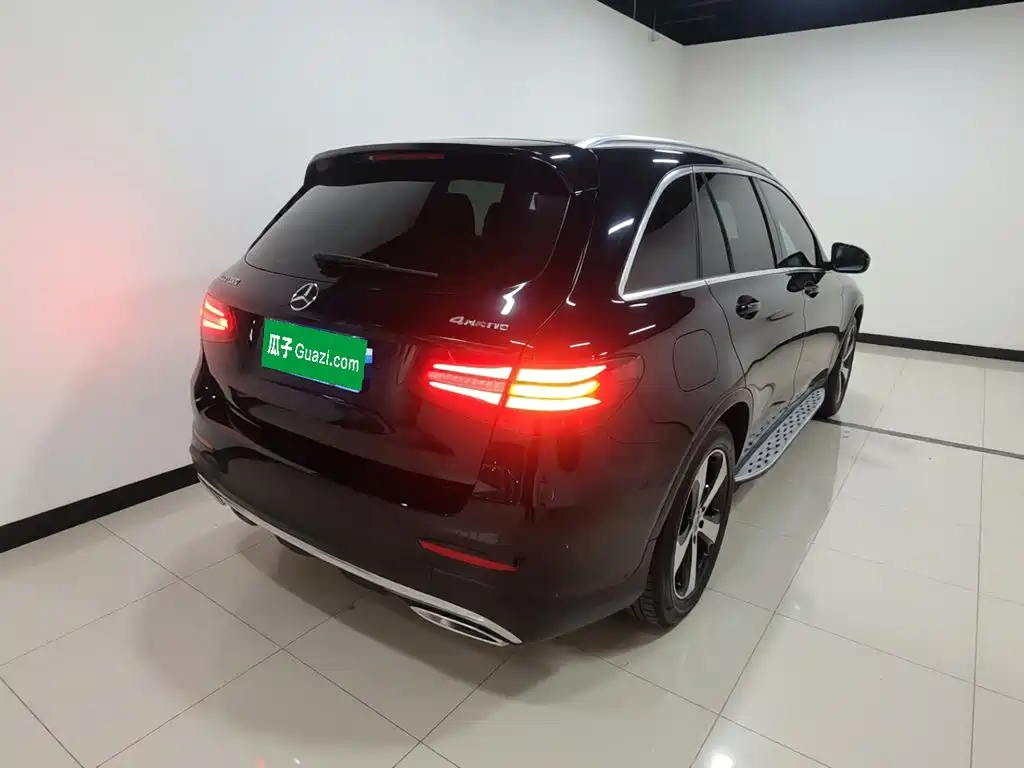 Mercedes-Benz GLC 2018 GLC 260 4MATIC Luxury