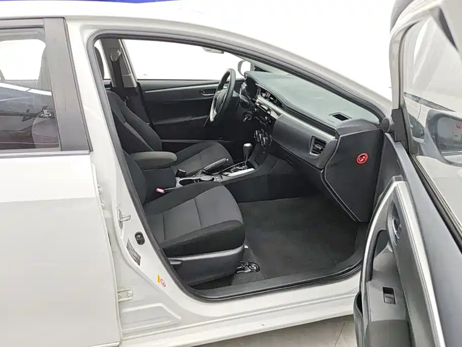 Toyota Corolla — миниатюра 8