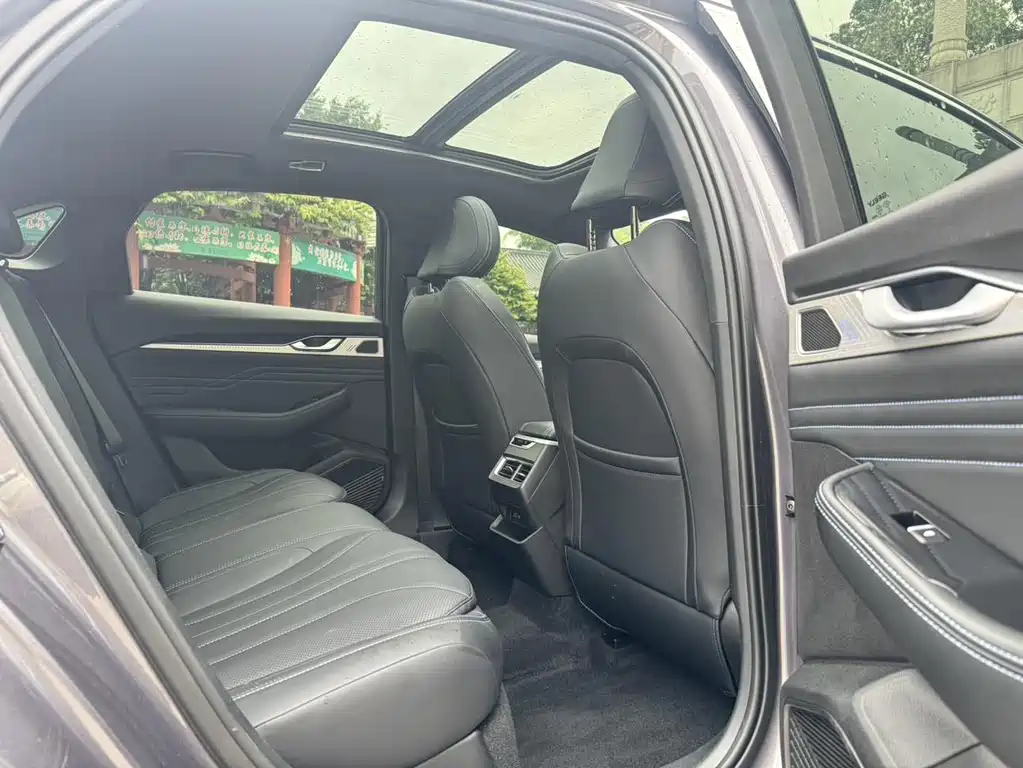 GEELY AUTOMOBILE XINGRUI