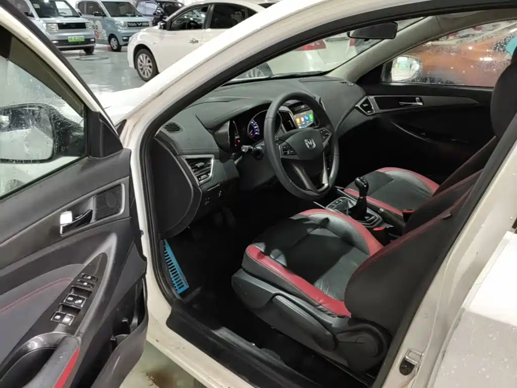 Changan Eado XT — миниатюра 16