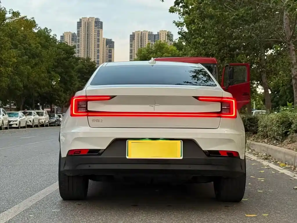 Polestar Polestar 2 — миниатюра 7