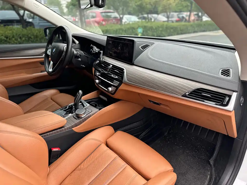 BMW 6 Series GT — миниатюра 11