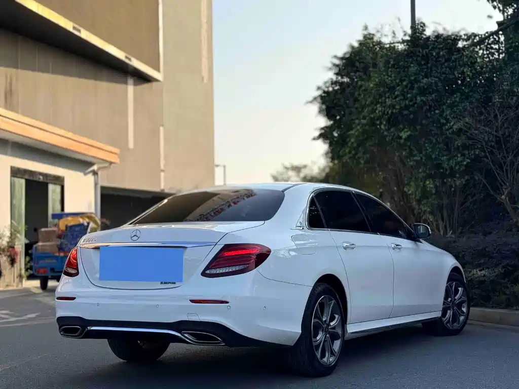 Mercedes-Benz E-Class E 2020 E 300 L Sport Fashion