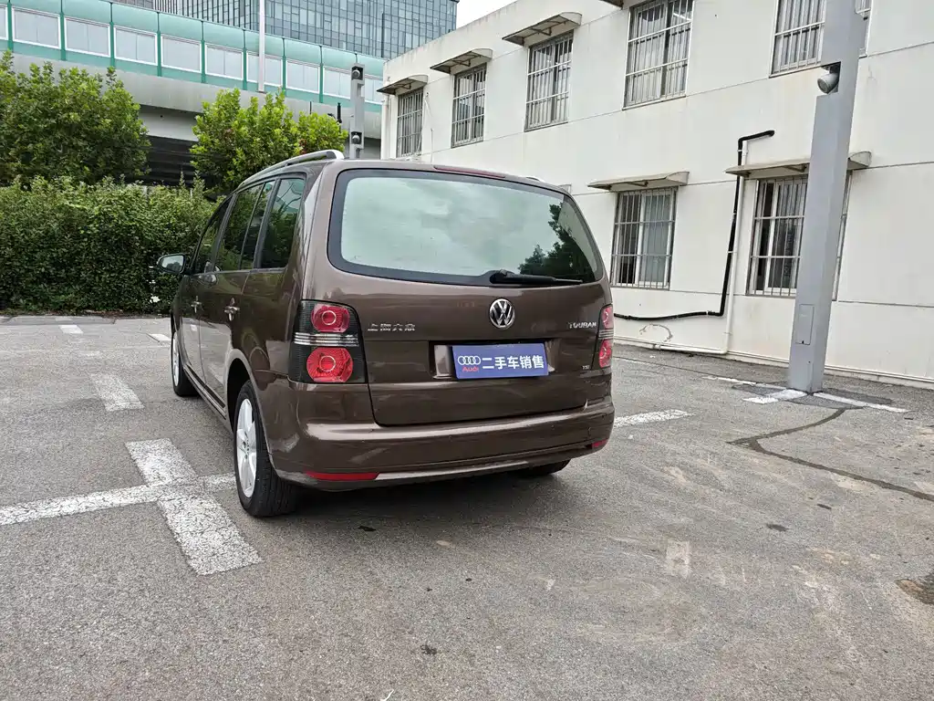 Volkswagen Touran — миниатюра 6